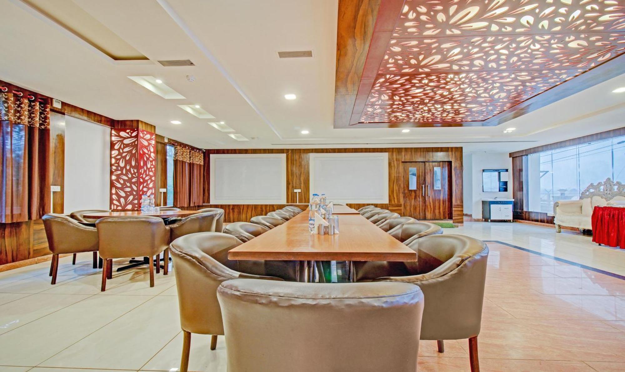 Treebo Silver Grand New Agreement ラクナウ エクステリア 写真